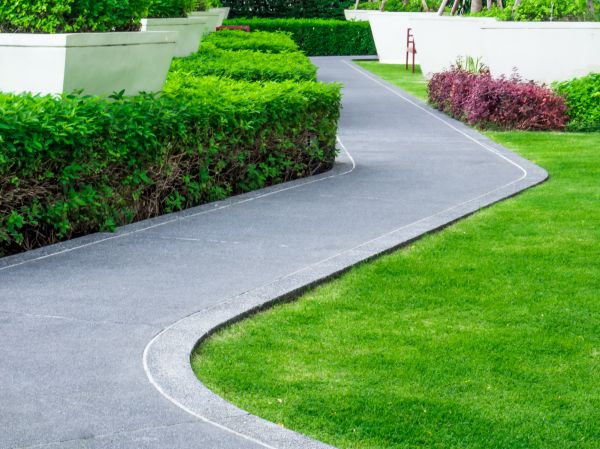 Walkway Curb Installation in Eugene