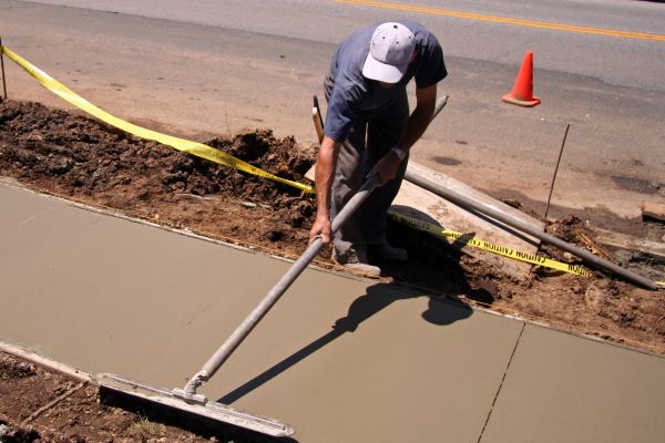 Sidewalk Building in Eugene