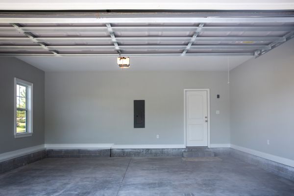 Garage Floor Pouring in Eugene