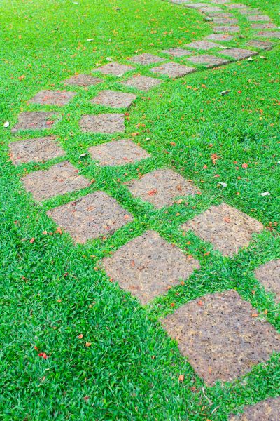 Backyard Pathway Construction in Eugene